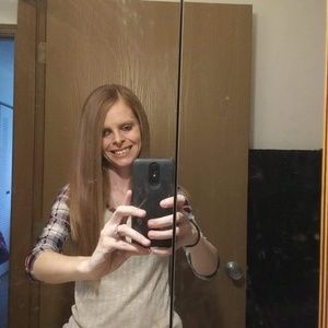 Meet your Posher, Lisa